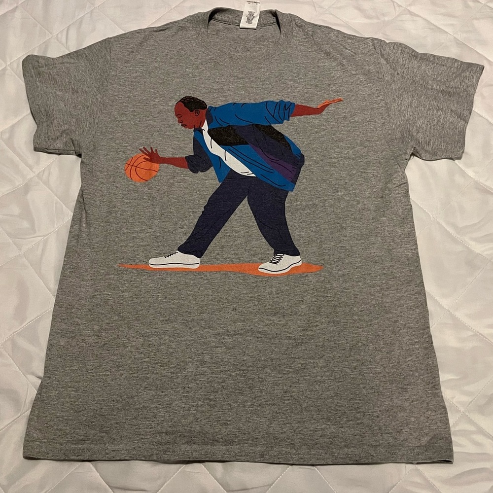 Gildan The Office Stanley Hudson Basketball Graphic S/S T-Shirt M Pretzel Day